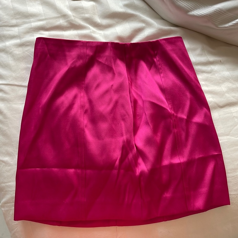 H&M hot pink mini skirt